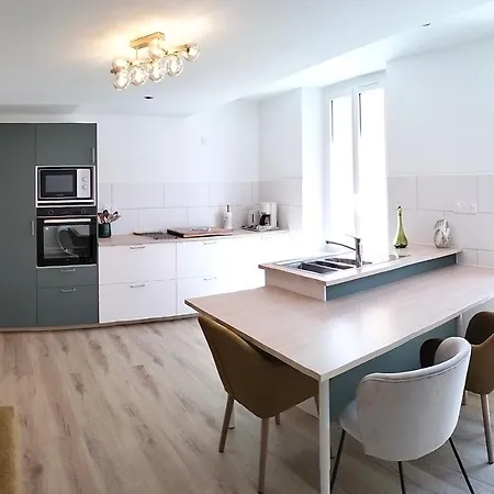 La Provence Vous Attend***!!! - 1er Etage